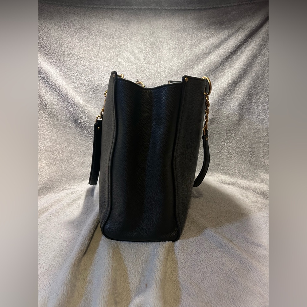 Tory Burch Everly Pebbled Leather Tote w/ Gold Hardware NWOT - Picture 7 of 16